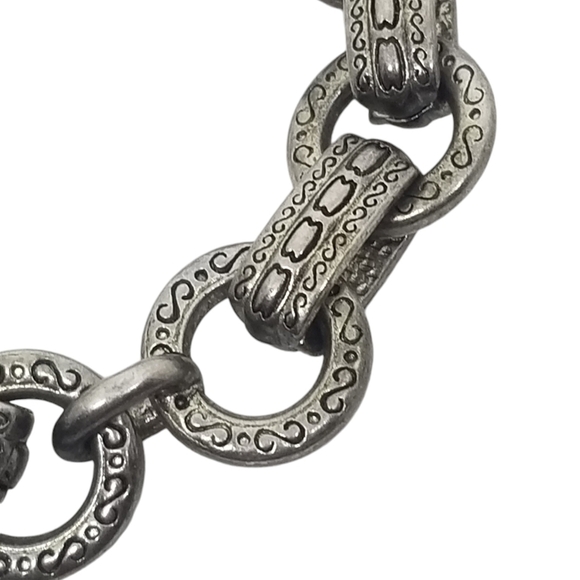 PREMIER DESIGNS VINTAGE SILVERTONE WITH ETCHED DESIGNS BOOKCHAIN STYLE BRACELET - Picture 5 of 8